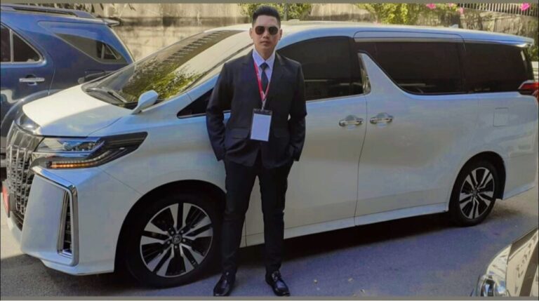 รถตู้เช่าพร้อมคนขับใกล้ฉัน